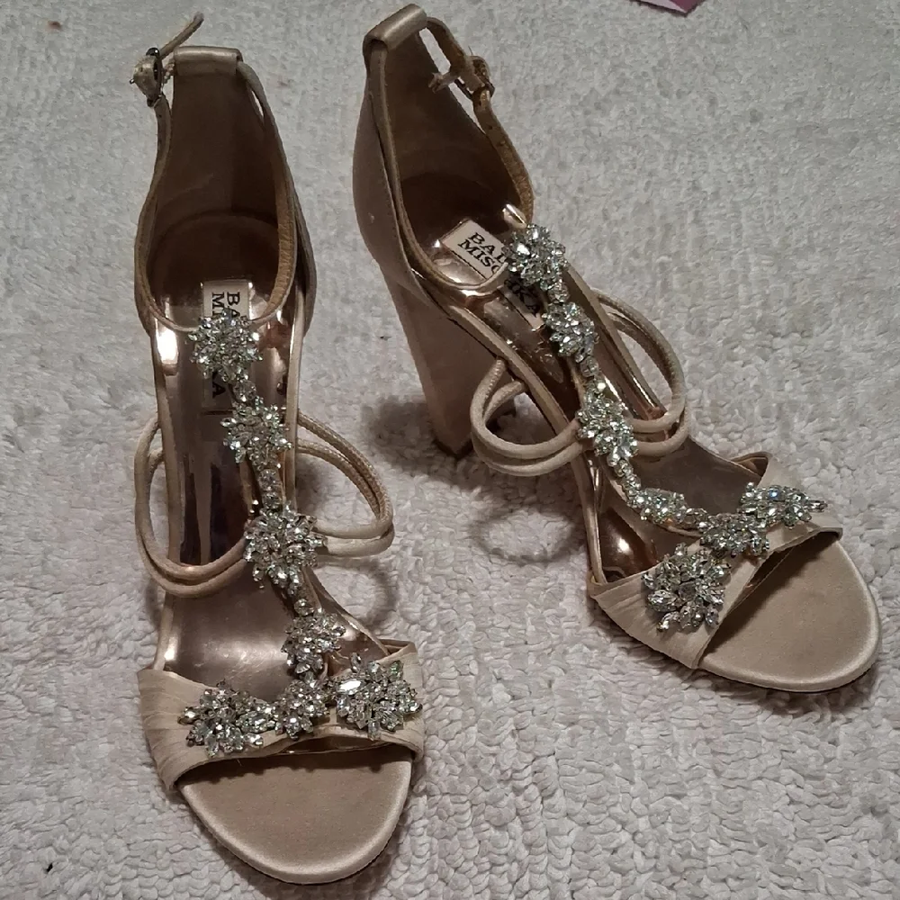 Badgley Mischka Champagne Satin Crystal T-Strap Heels - Picture 1 of 10